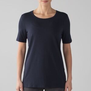 Lululemon Love Tee Crew II
Midnight Navy
